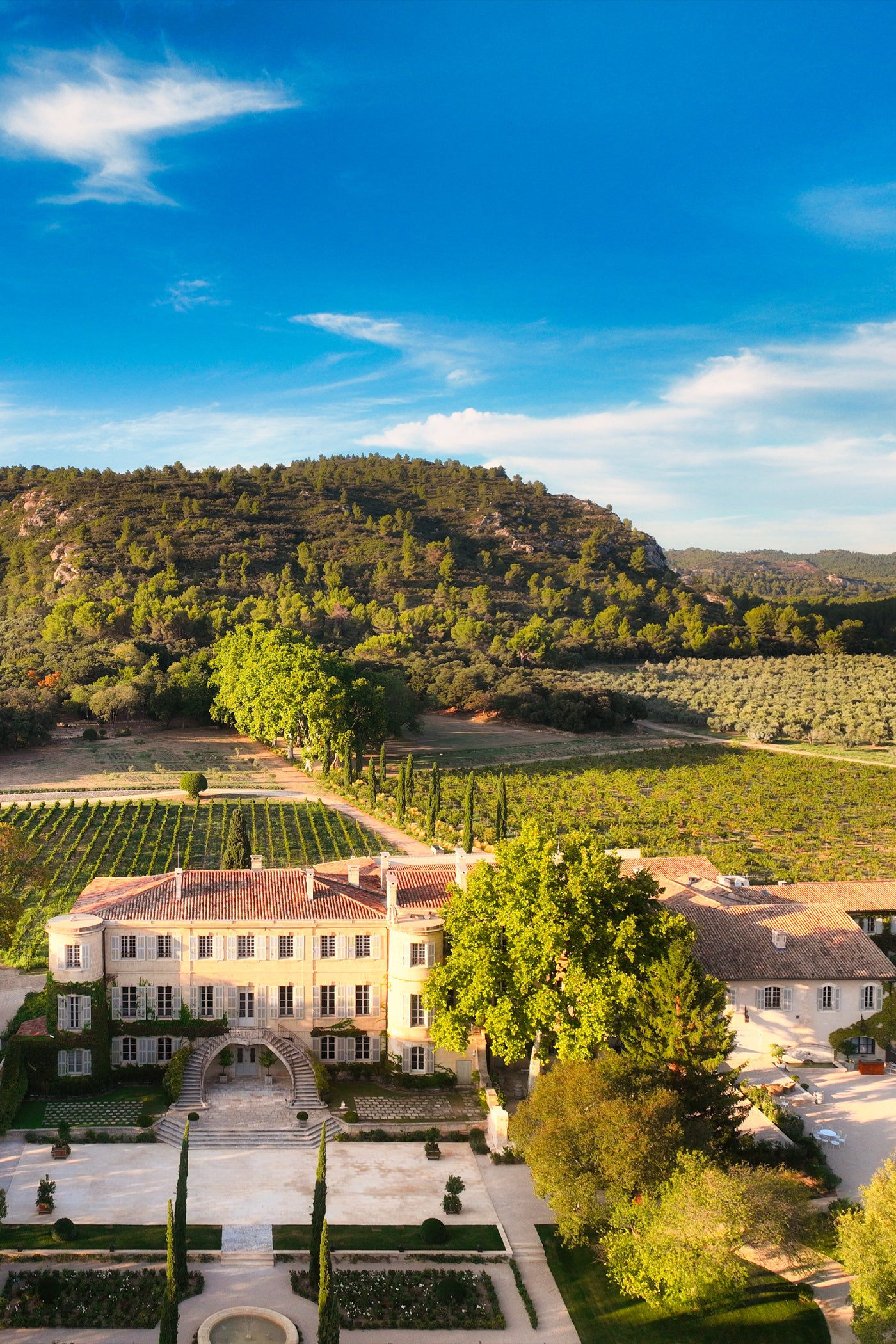 Estoublon Organic AOP Vallée des Baux-de-Provence w/ Gift Box